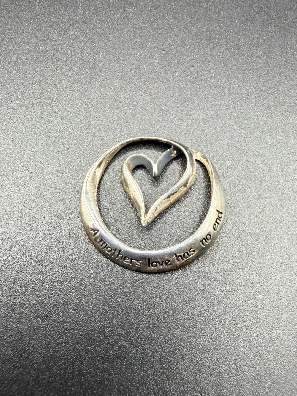 925 Italy LA Rocks Sterling Silver A Mothers Love Has No End Pendant